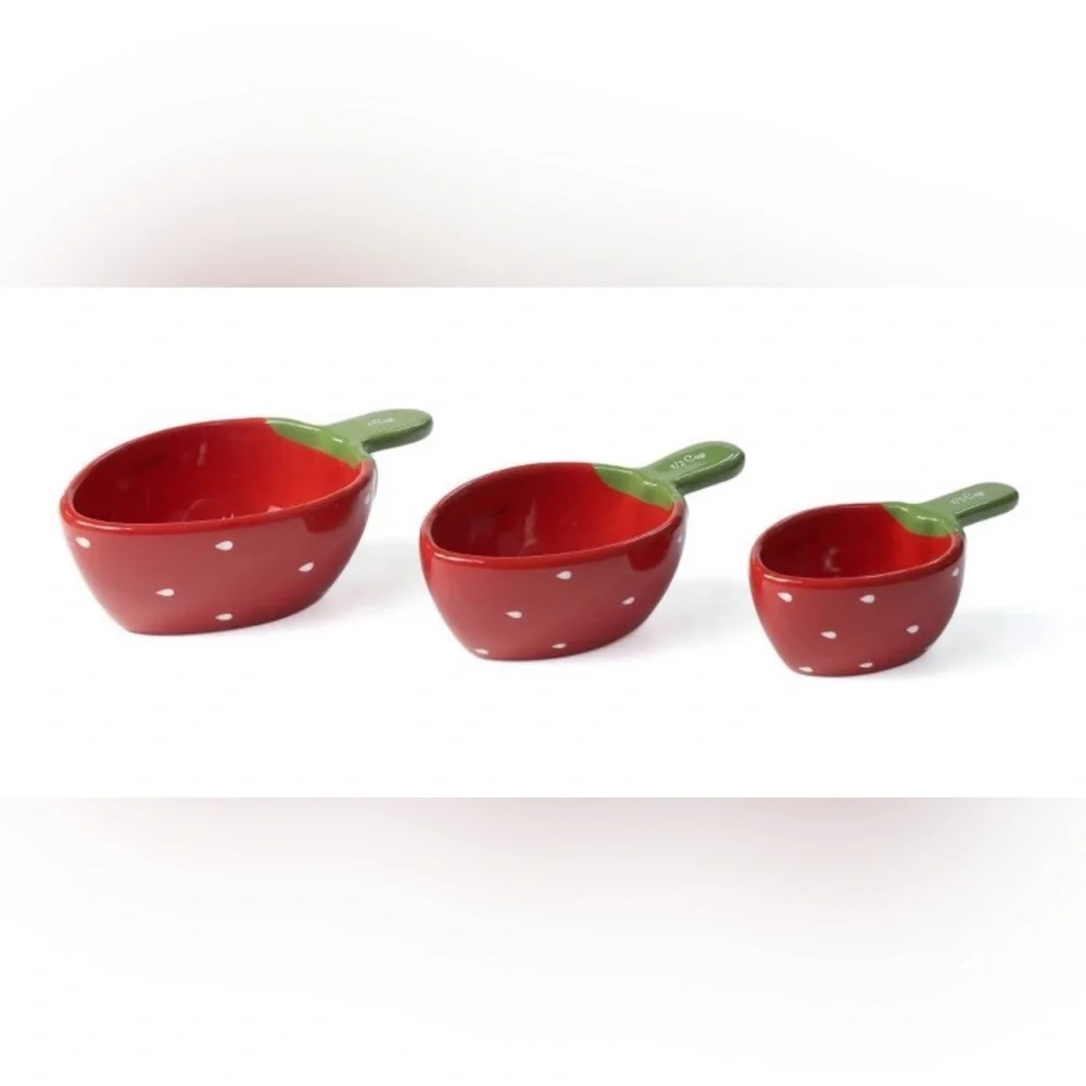 TARGET :: STRAWBERRY HOUSEWARES
